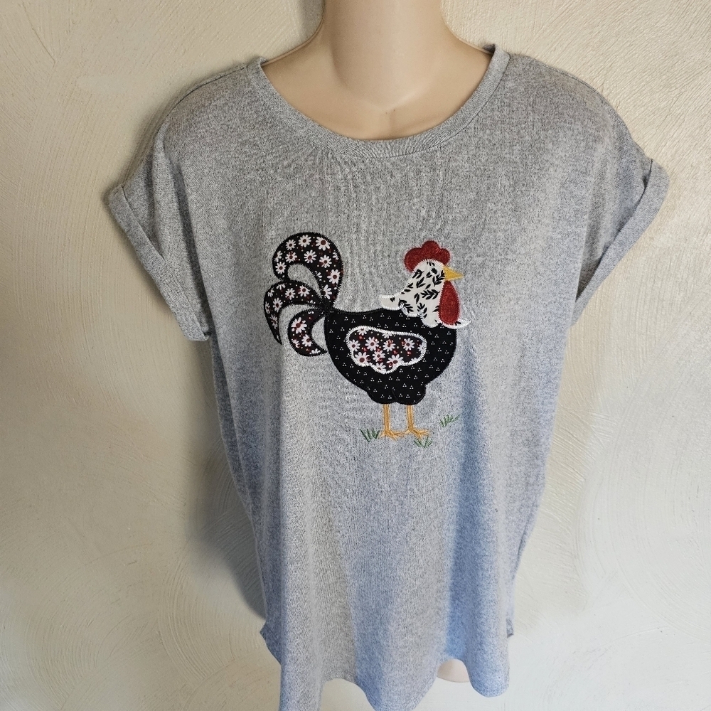 Cactus + Pearl Rooster Applique Gray Tee Size Women's Small - Picture 4 of 10